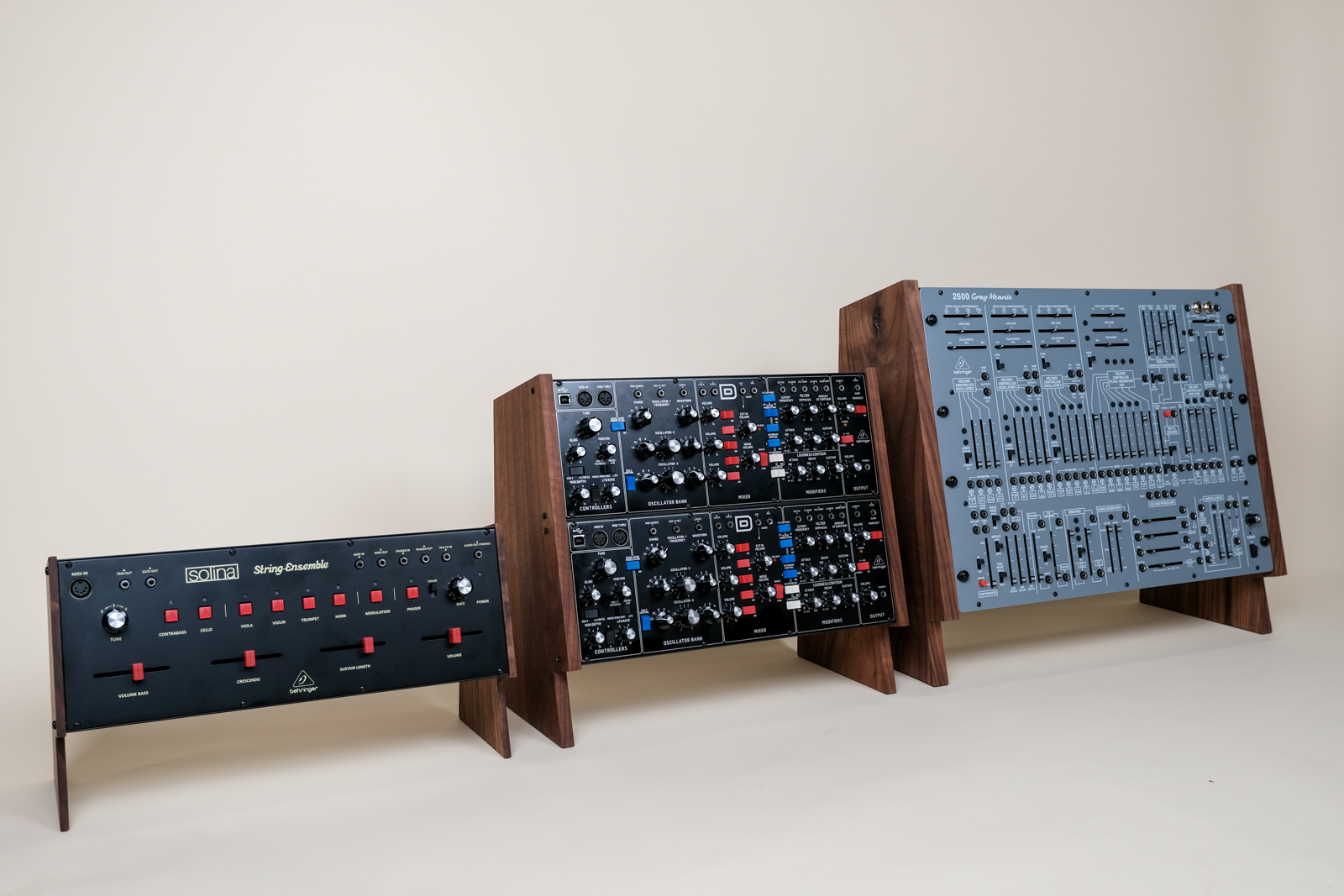 Triplet Showcase - Synth Stand Thickness Comparison