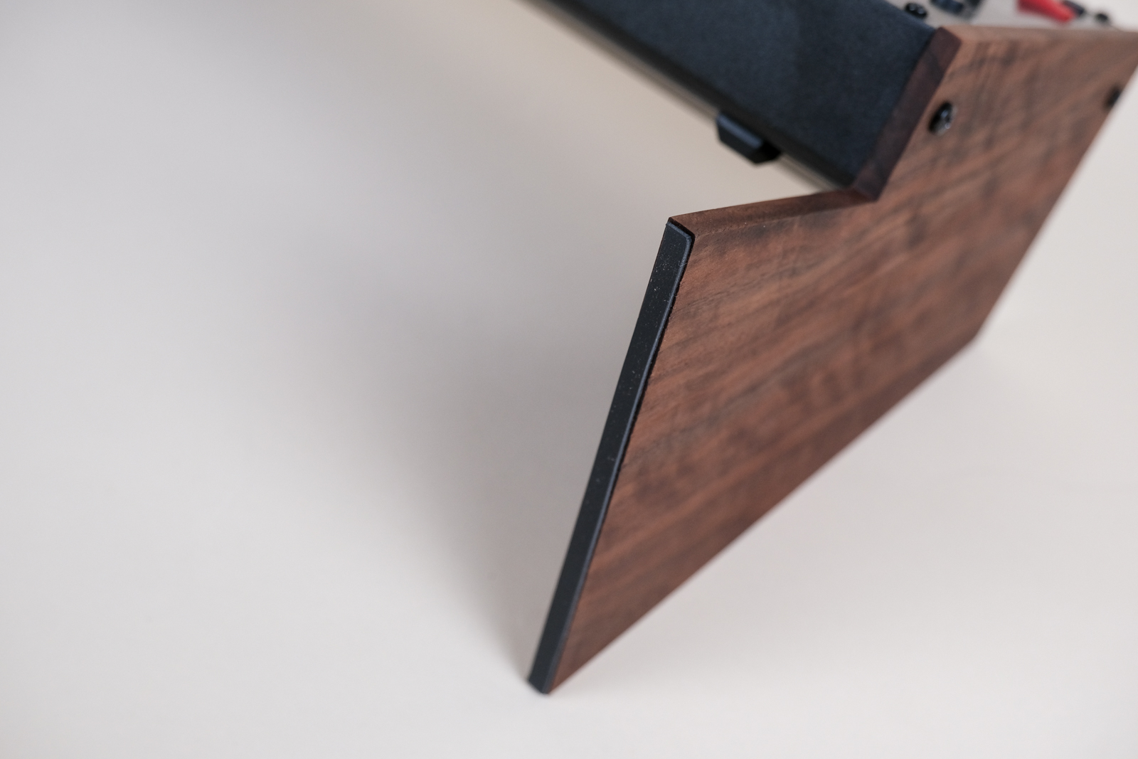 Product Showcase - Behringer Synth Stand in Walnut