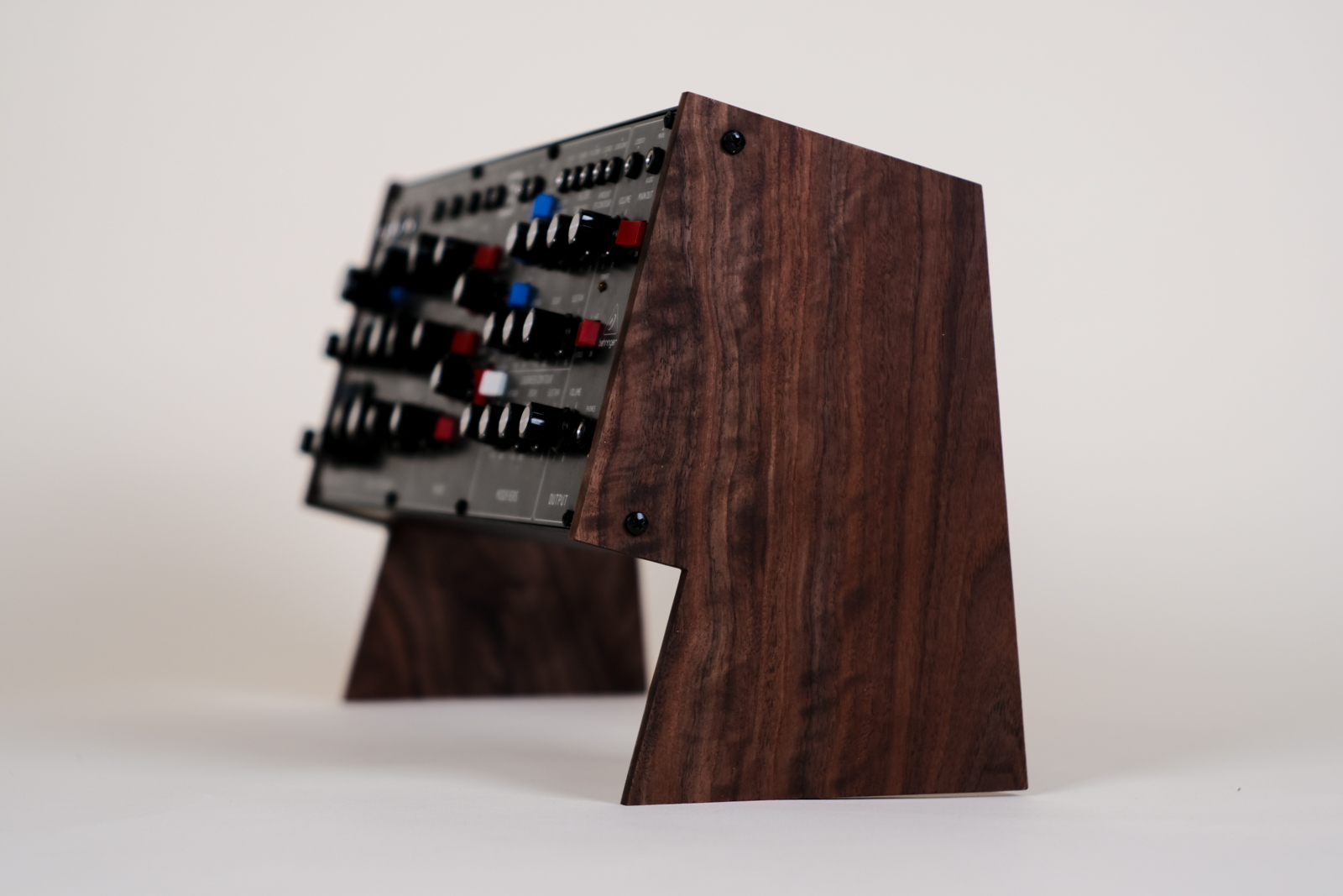 Product Showcase - Behringer Synth Stand in Walnut